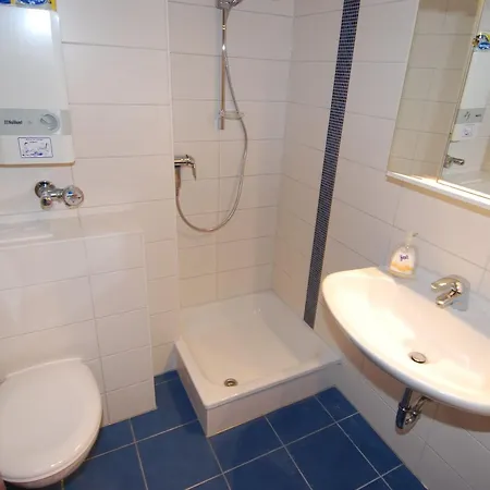 Steinwarder 9, 1 Etage, 15 *